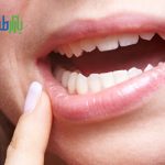 مور مور کردن لب